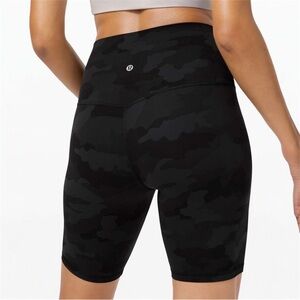 Lululemon Align Short 8"•Heritage 365 Camo Deep Coal Multi